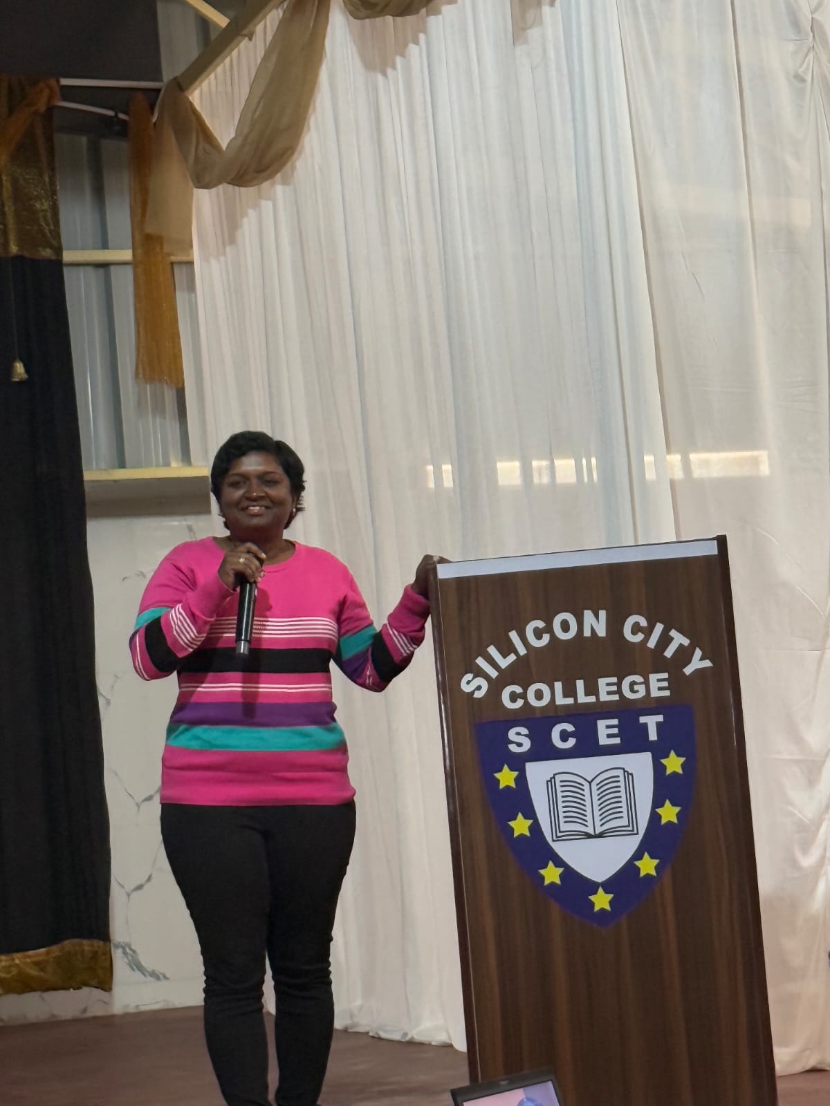 Leadership recognition initiative organized by Thathaastu India