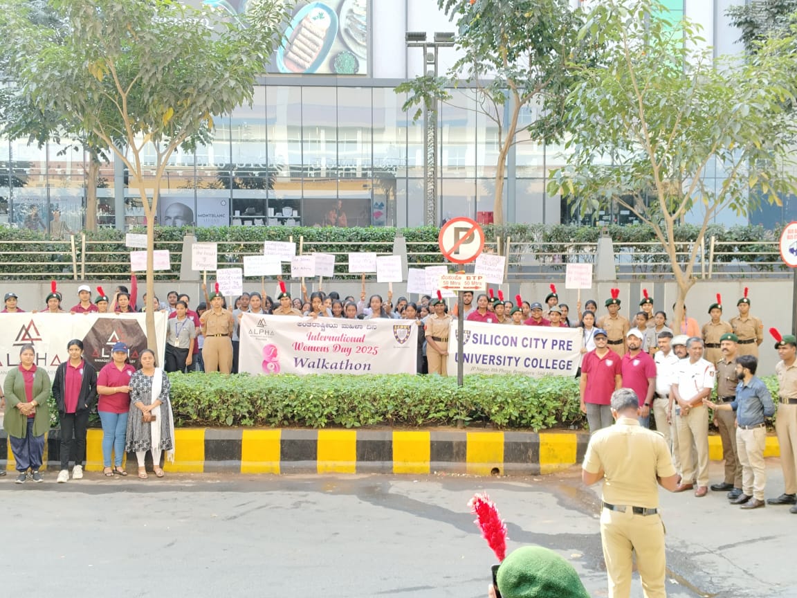 Women leading awareness walk organized by Thathaastu India